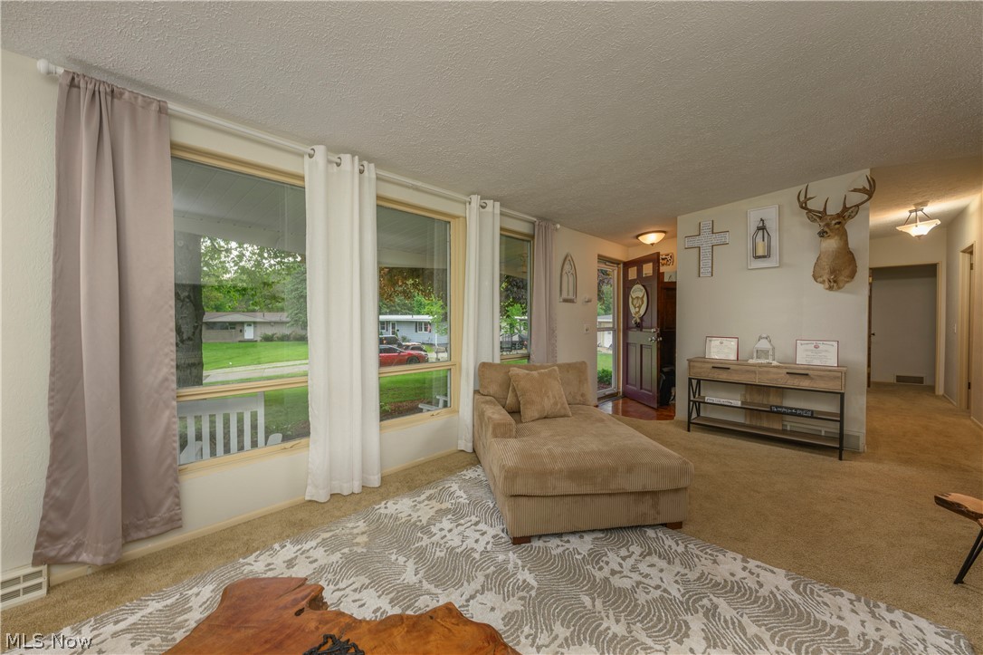 324 Lynn Circle NW