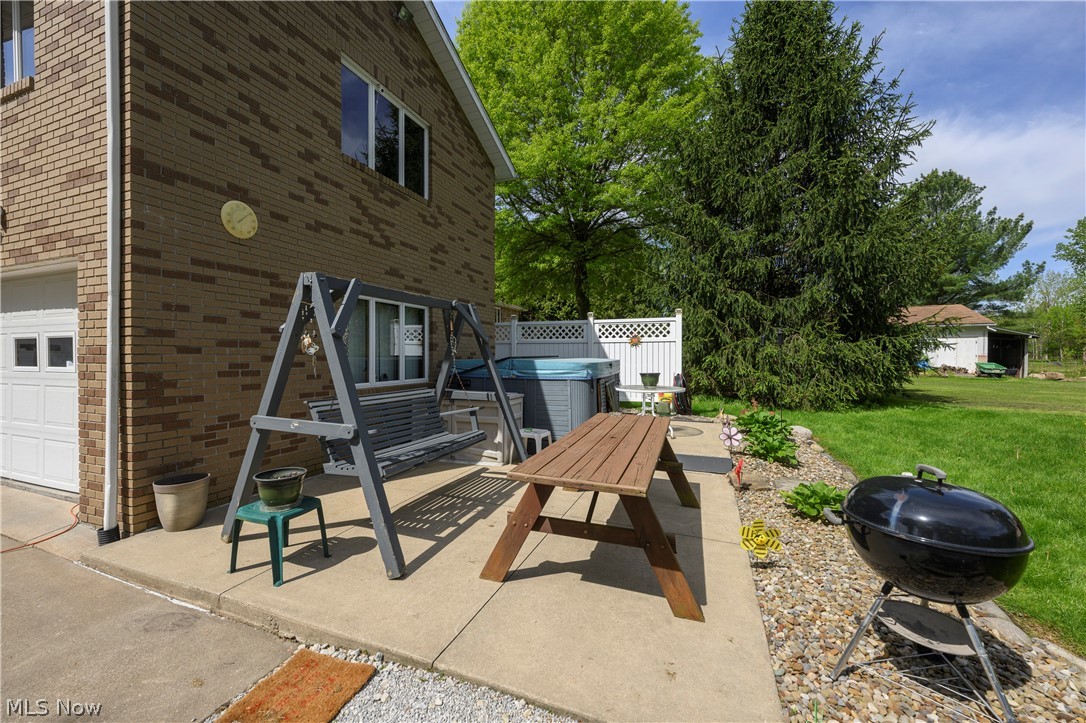 2677 Summit Road