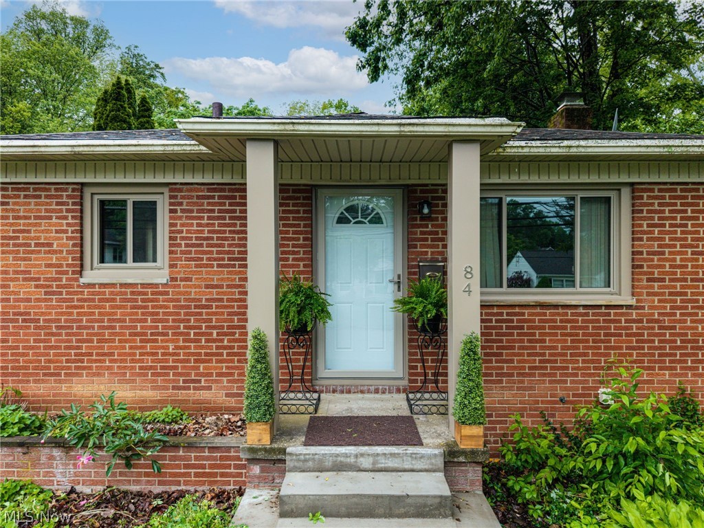 84 Pfeiffer Avenue