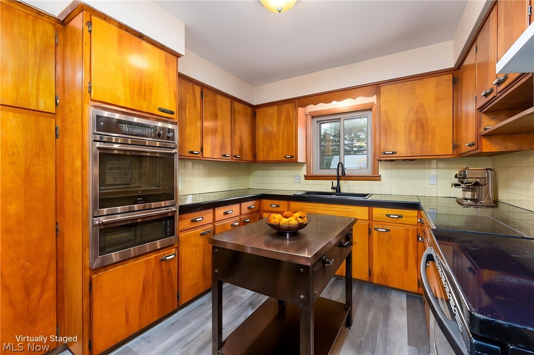 84 Pfeiffer Avenue
