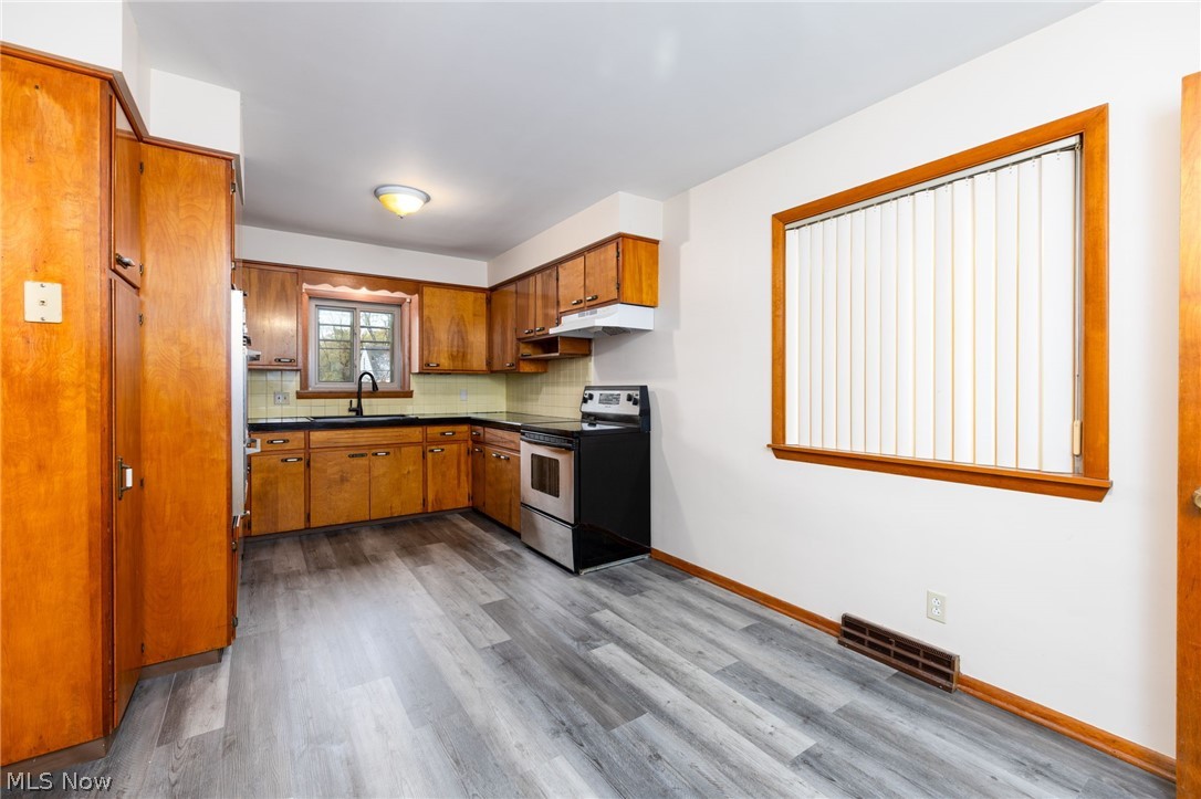 84 Pfeiffer Avenue