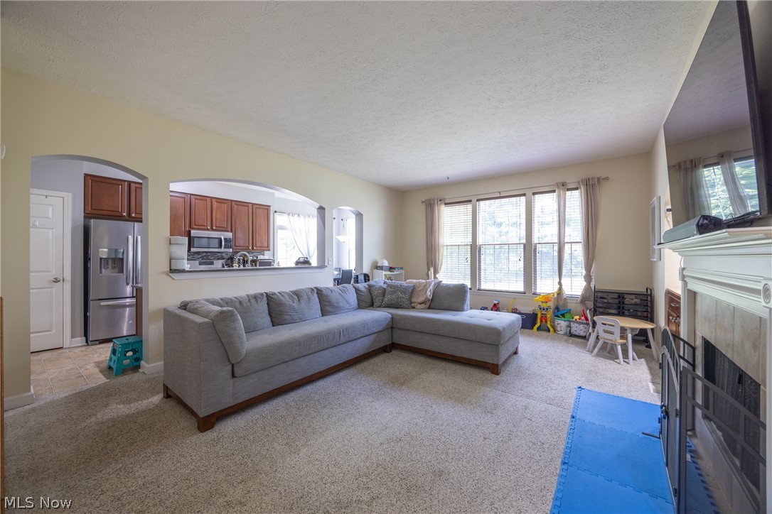 8856 Oakbrook Circle