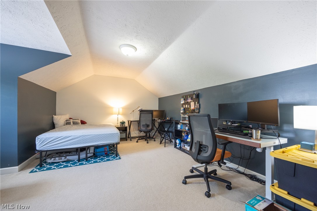 8856 Oakbrook Circle