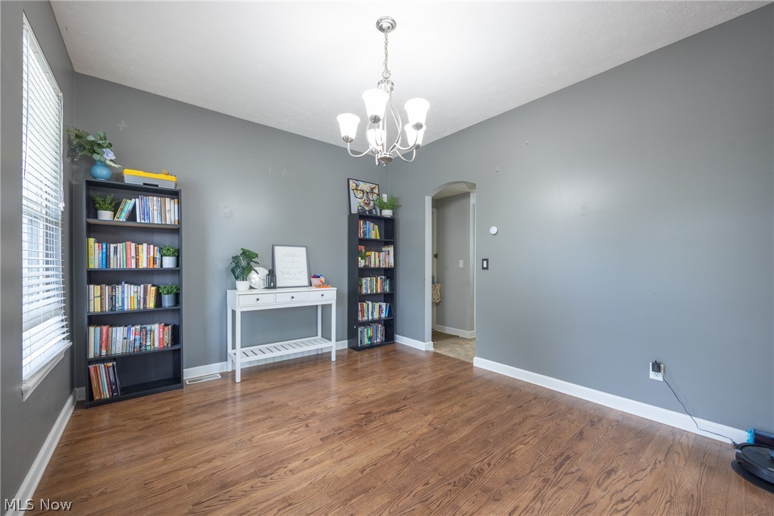 8856 Oakbrook Circle