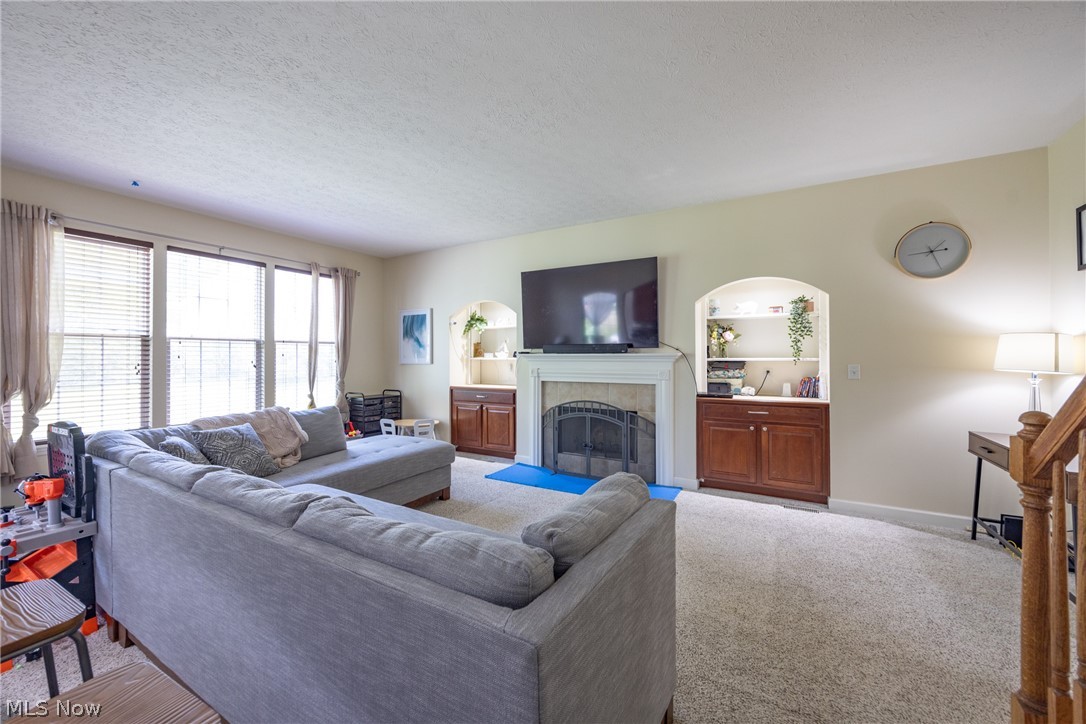 8856 Oakbrook Circle