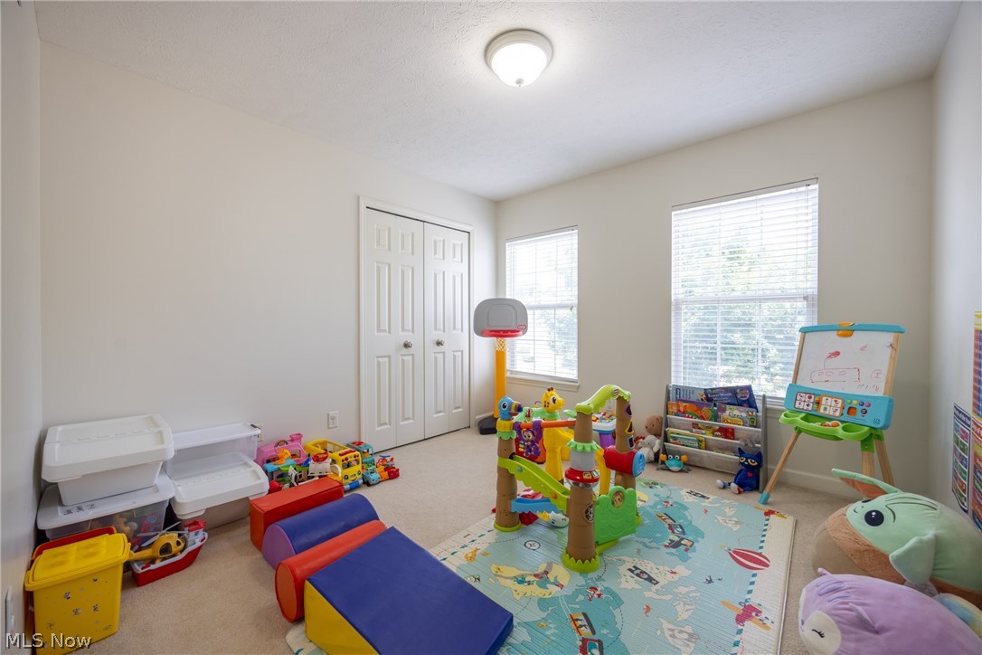 8856 Oakbrook Circle
