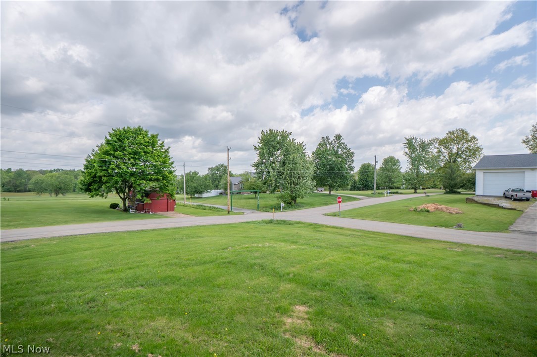 4544 Lakeknoll Street