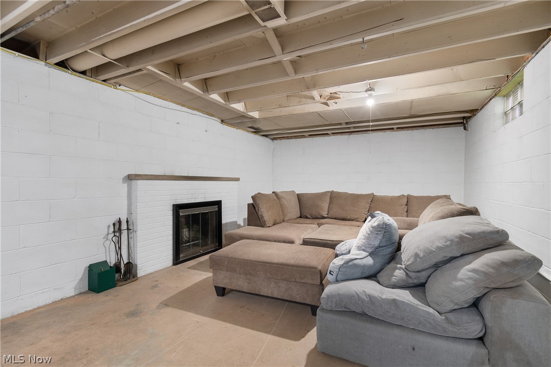 3321 Rowena Street