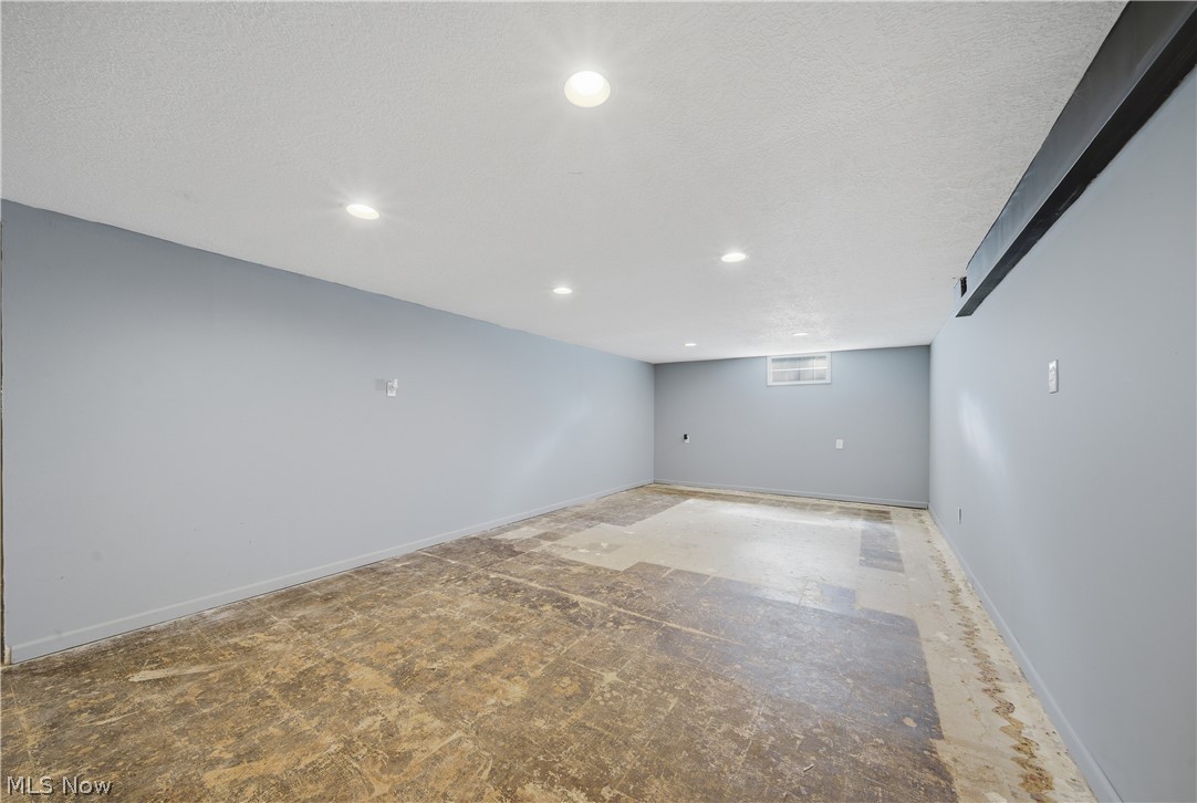 3825 34th Street NE