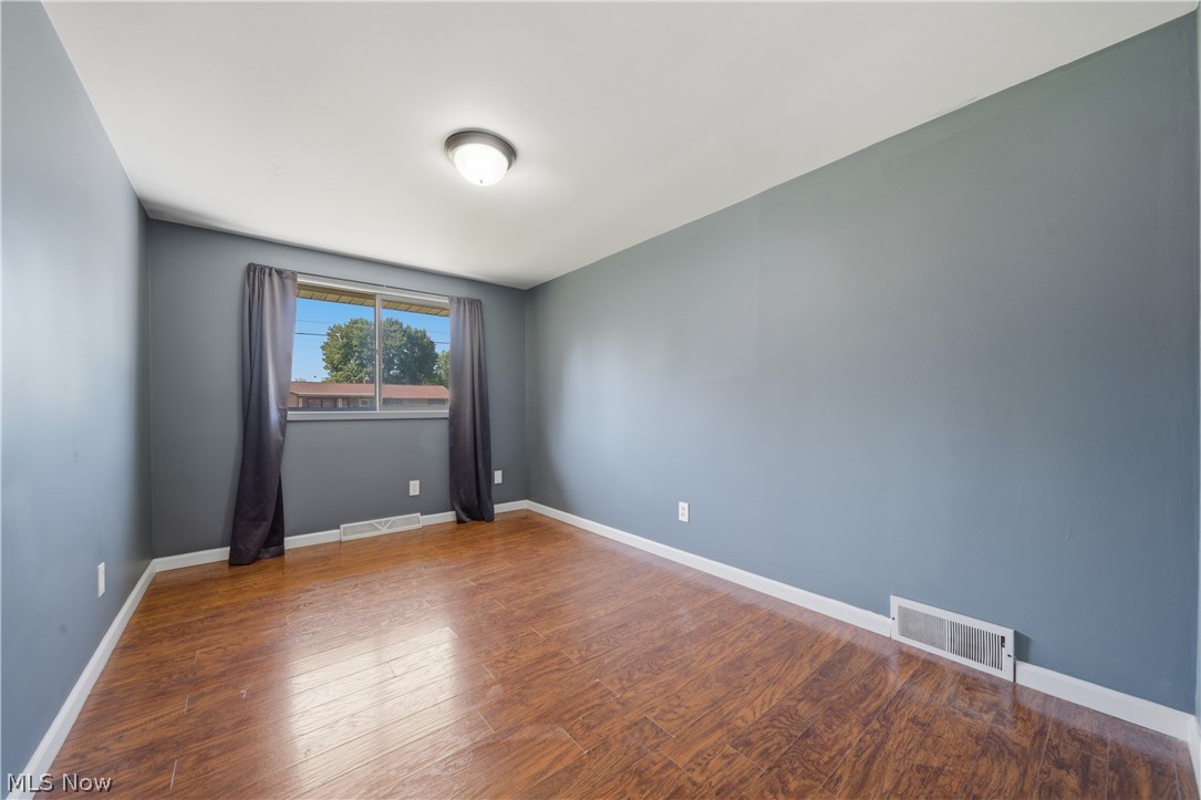 3825 34th Street NE