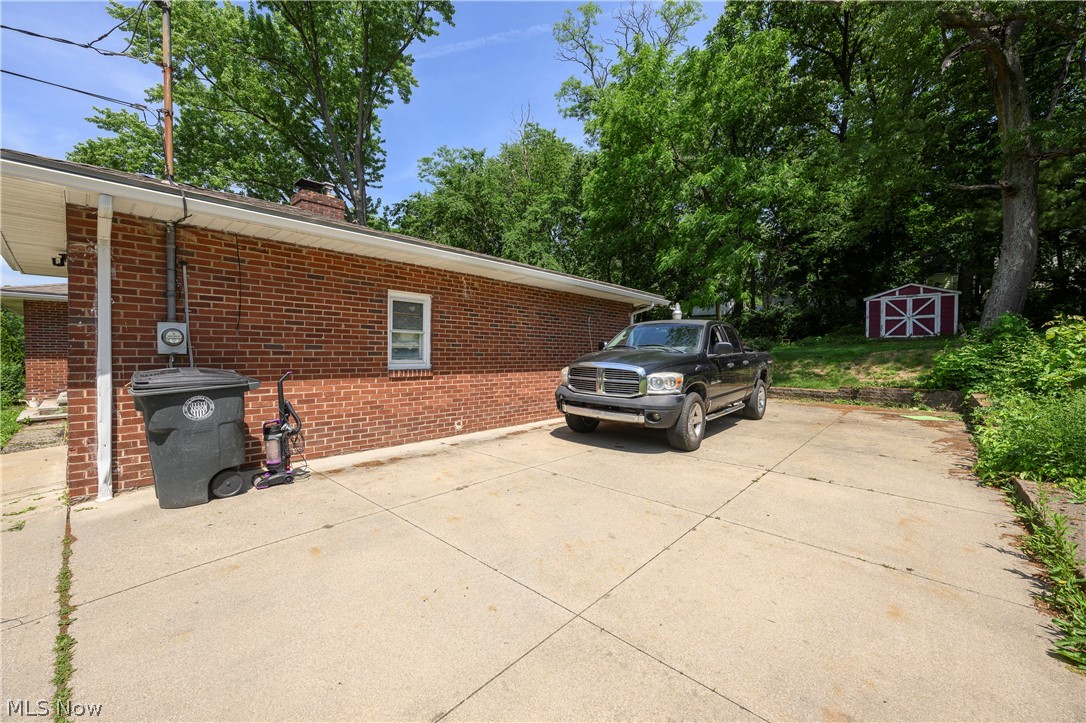 1279 Chippewa Avenue
