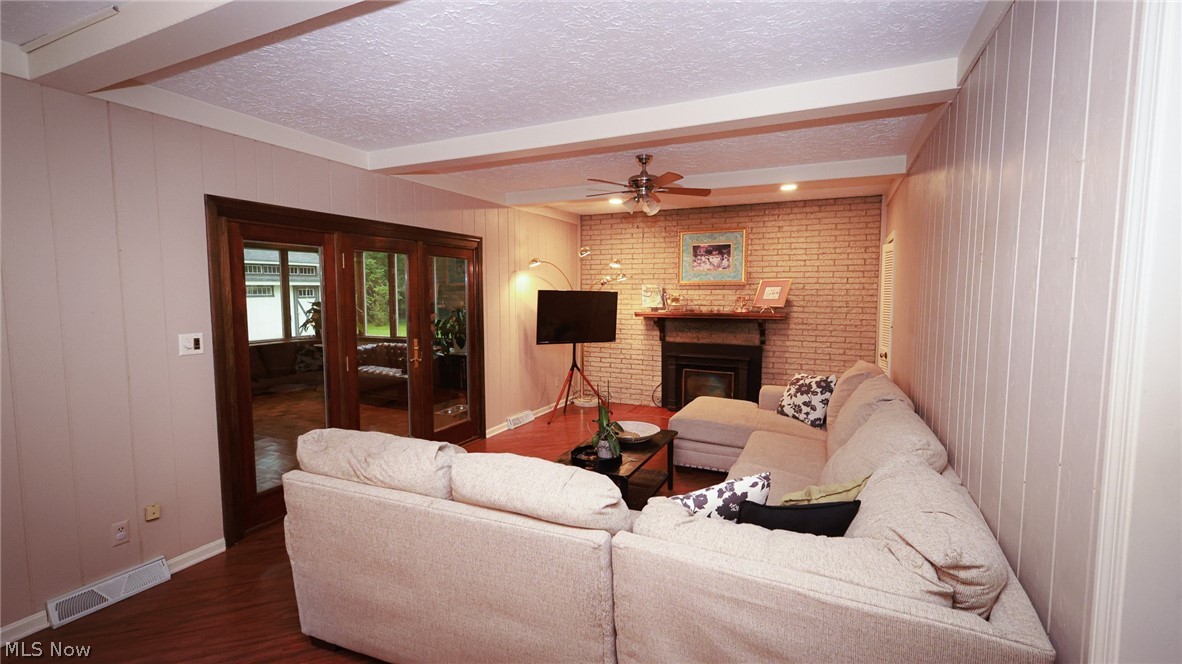 539 Hickory Hollow Drive