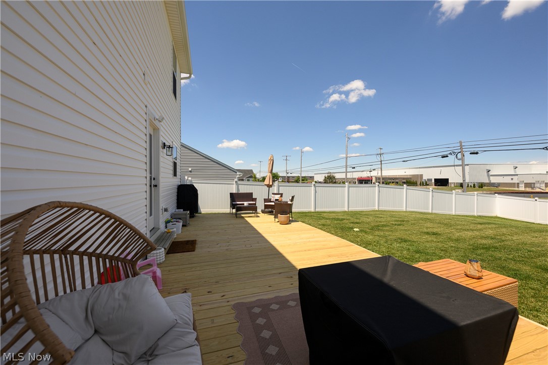 2741 Bishop Oval