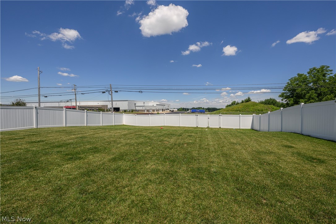 2741 Bishop Oval