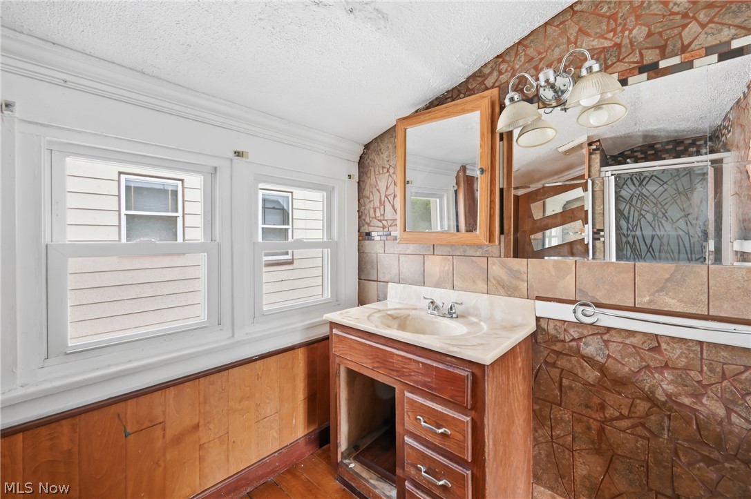 727 W Laclede Avenue