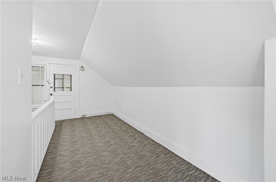 727 W Laclede Avenue