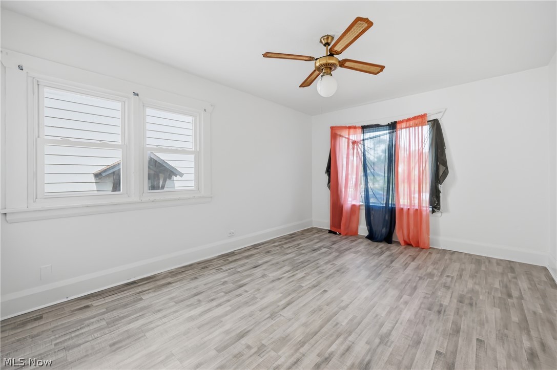 727 W Laclede Avenue