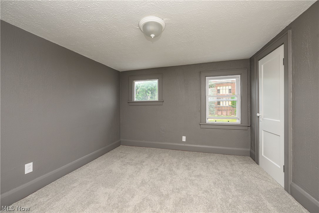 45 Pearl Avenue SE