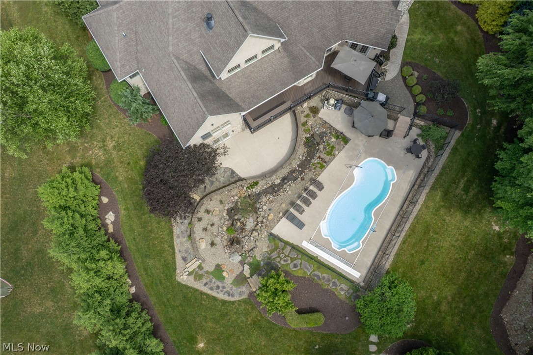 8598 Regency Drive NW