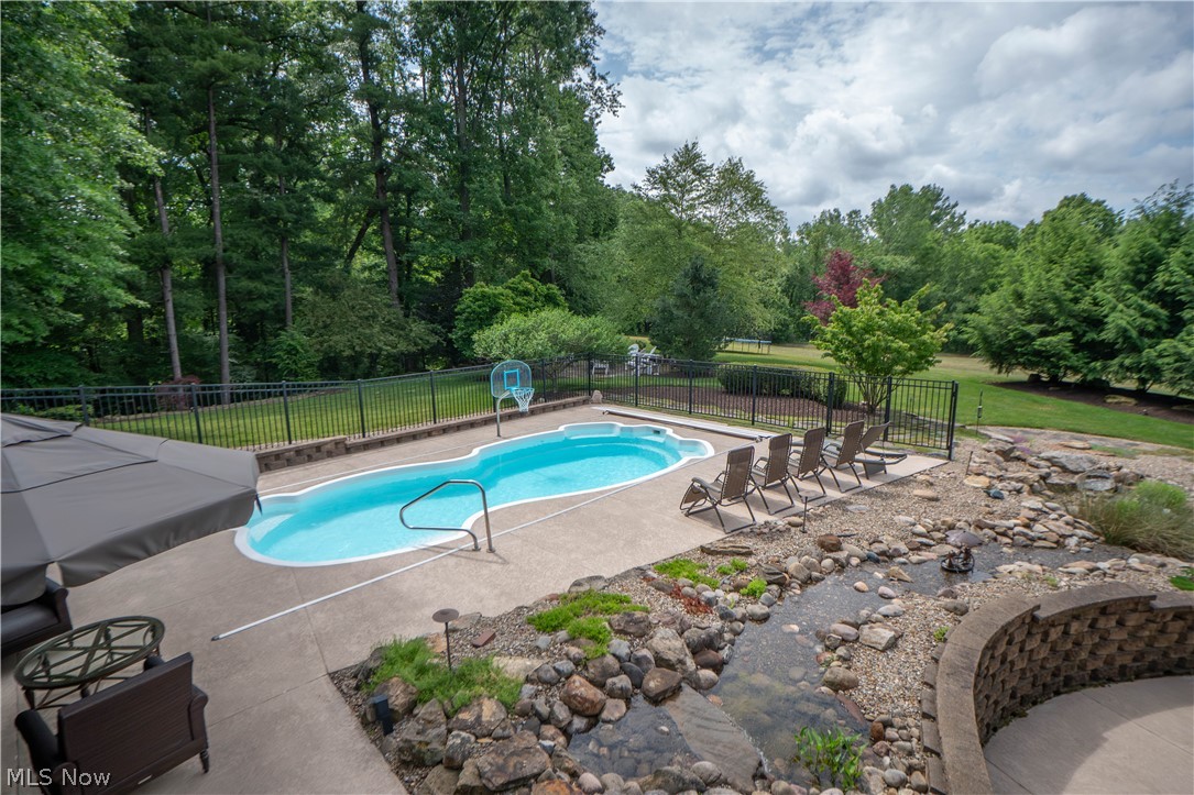 8598 Regency Drive NW