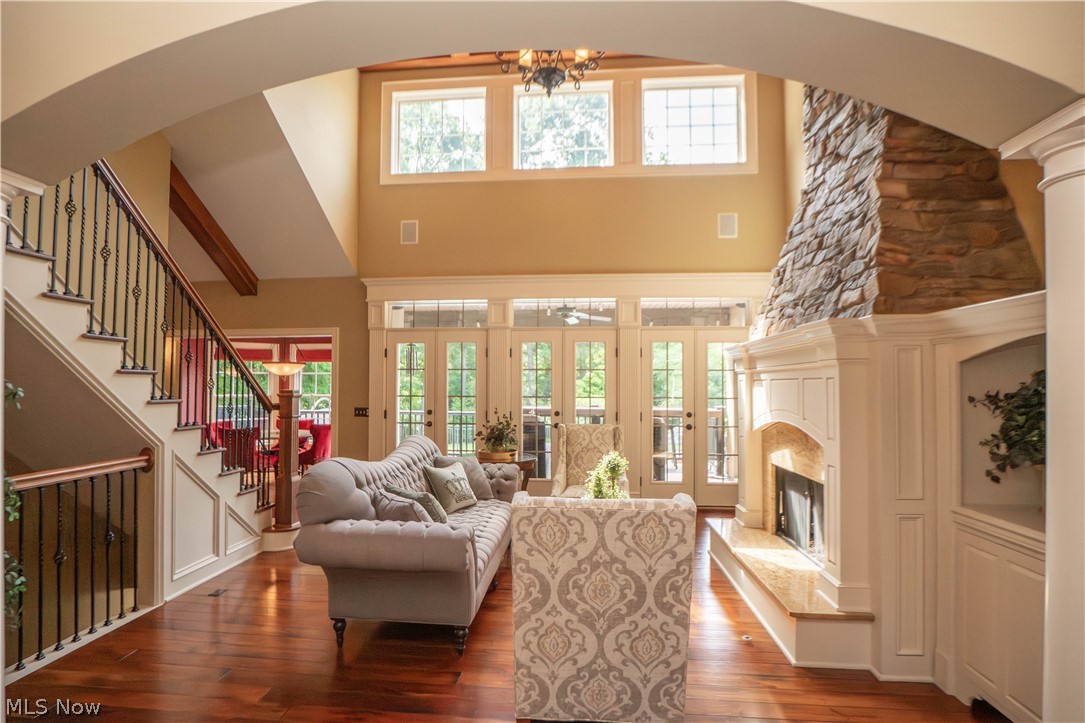 8598 Regency Drive NW