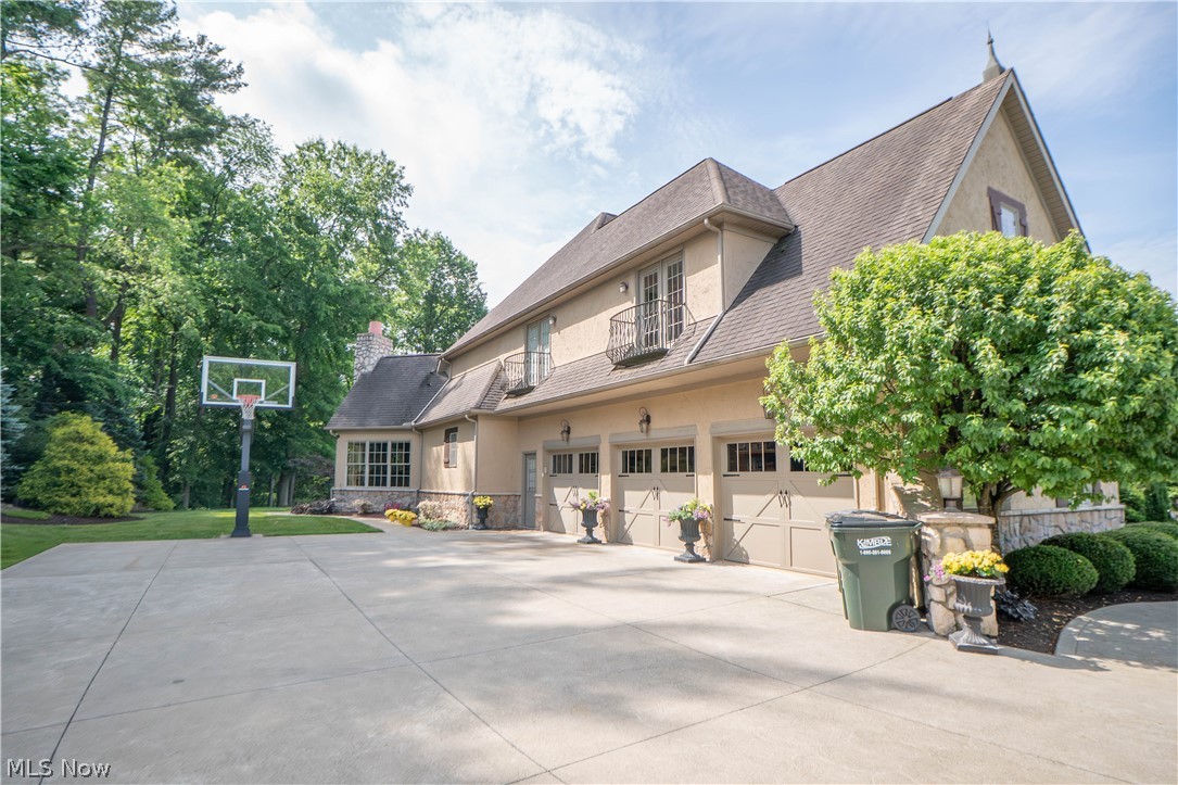 8598 Regency Drive NW