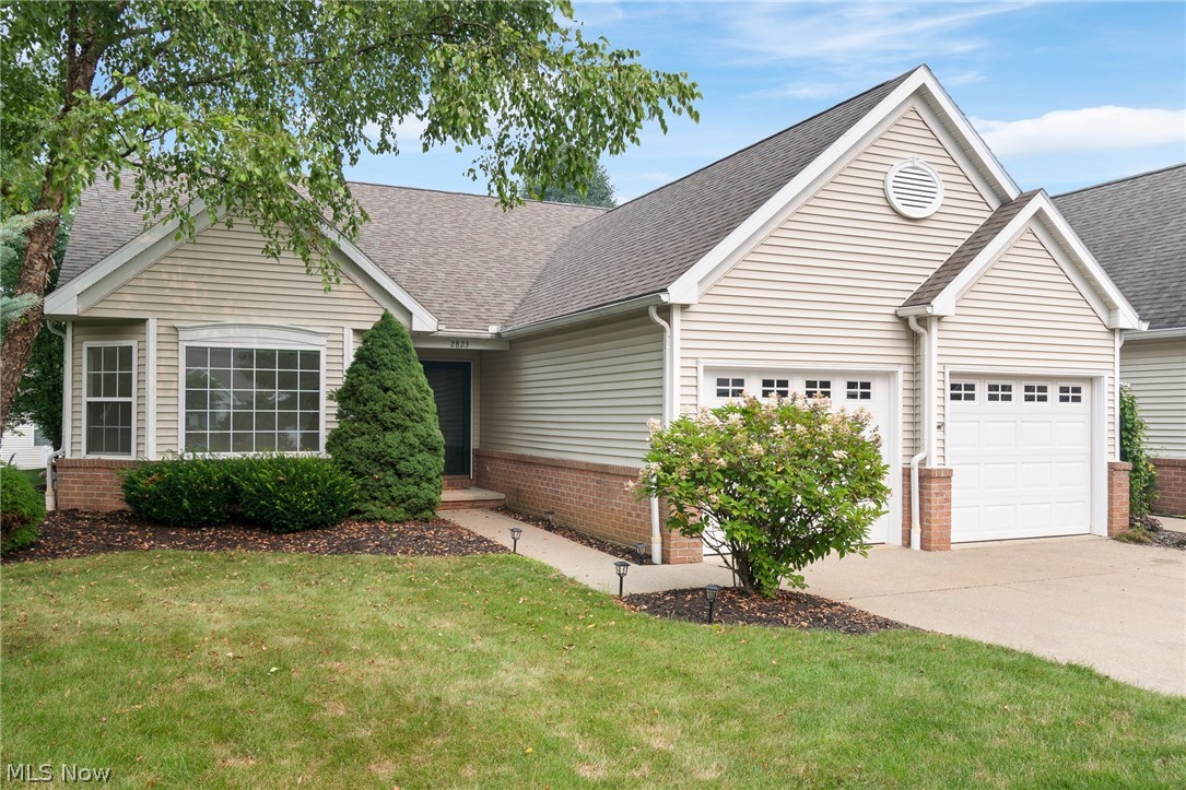 2823 Stratford Circle