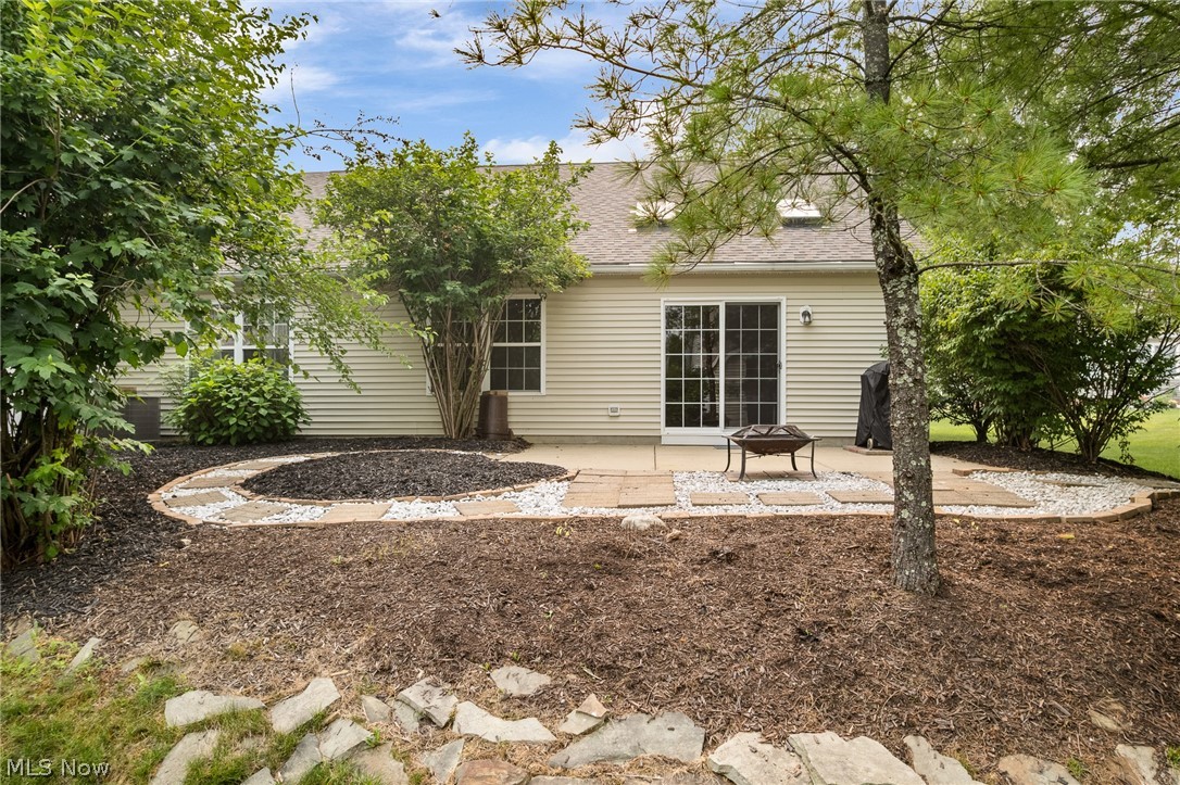 2823 Stratford Circle