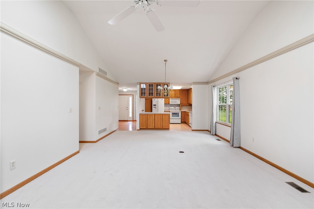 2823 Stratford Circle