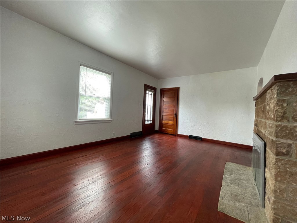 810 Highland Boulevard