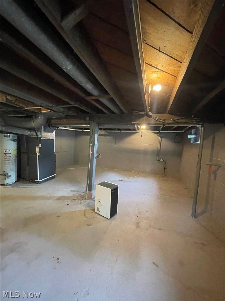 810 Highland Boulevard
