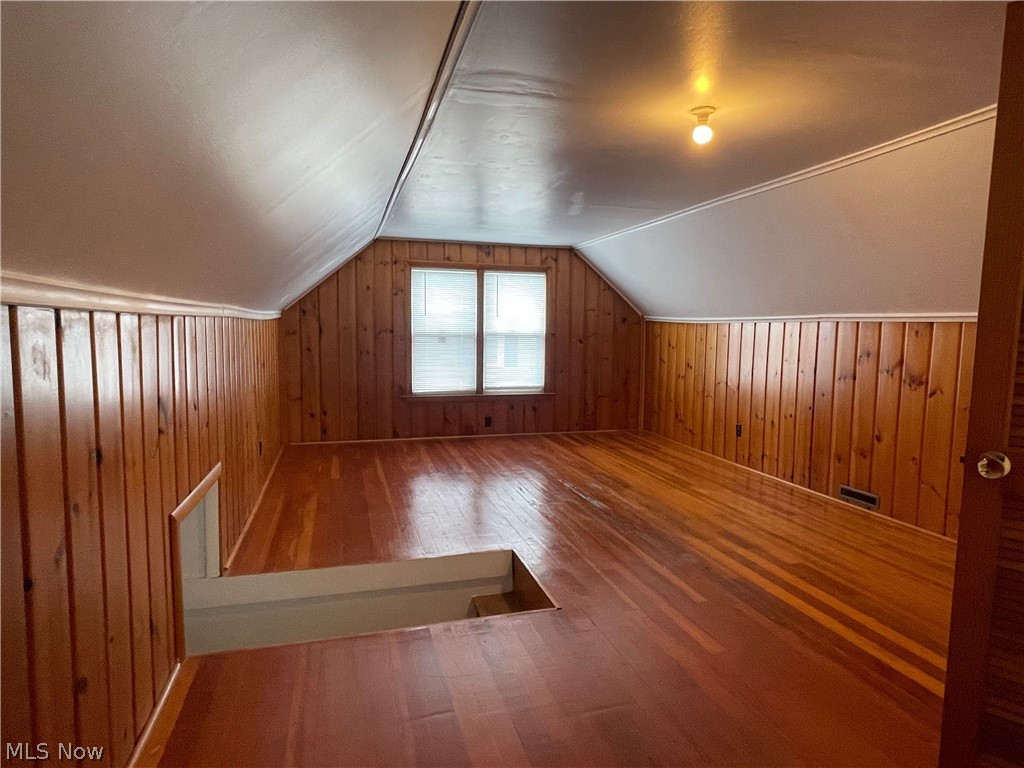 810 Highland Boulevard