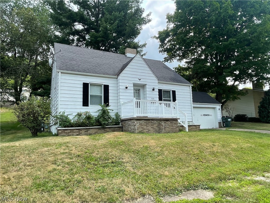 810 Highland Boulevard