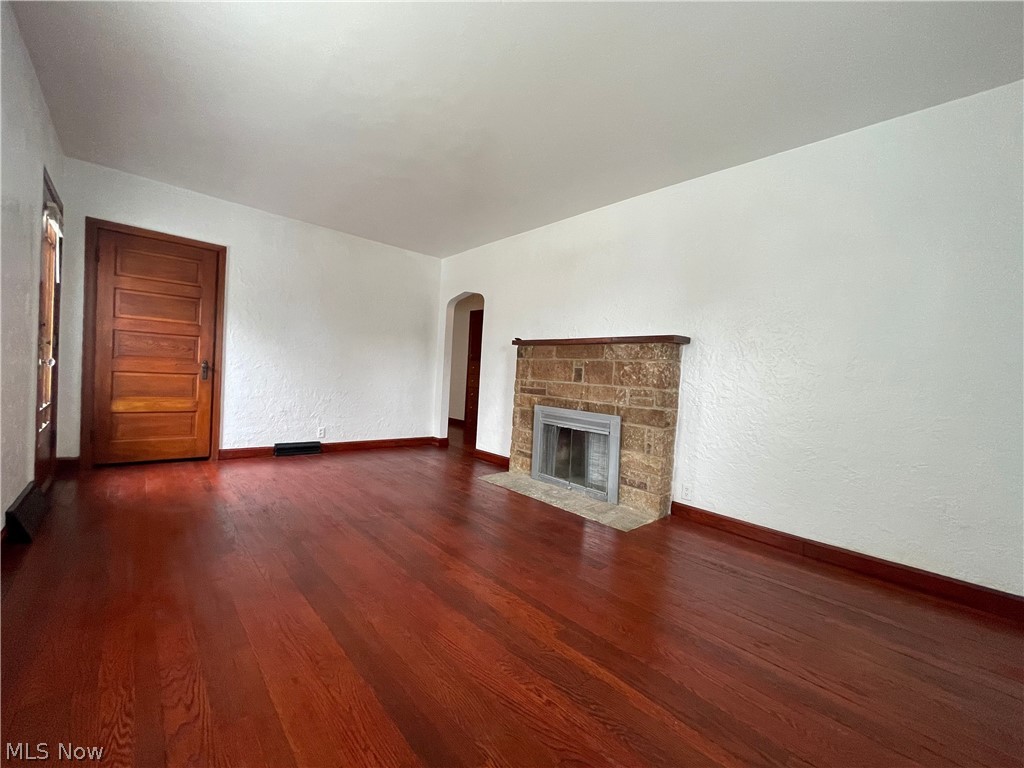 810 Highland Boulevard