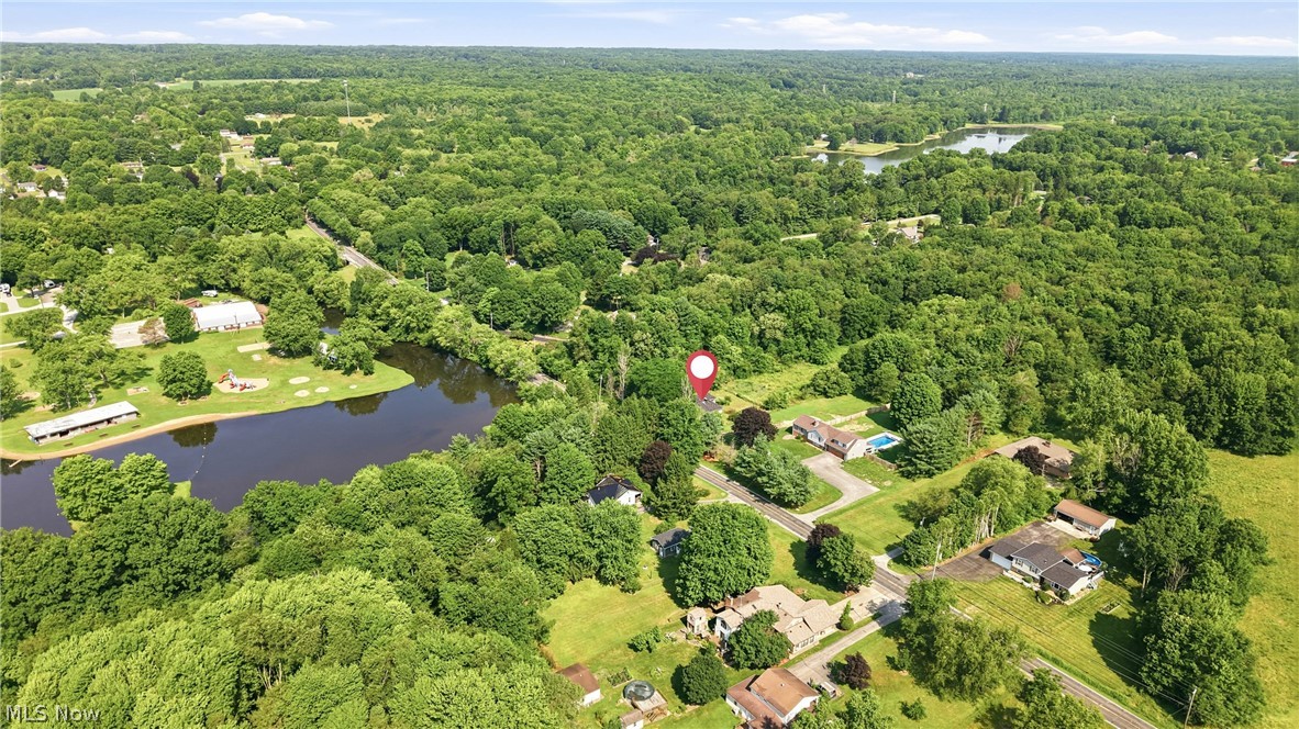 6585 Chestnut Ridge Road