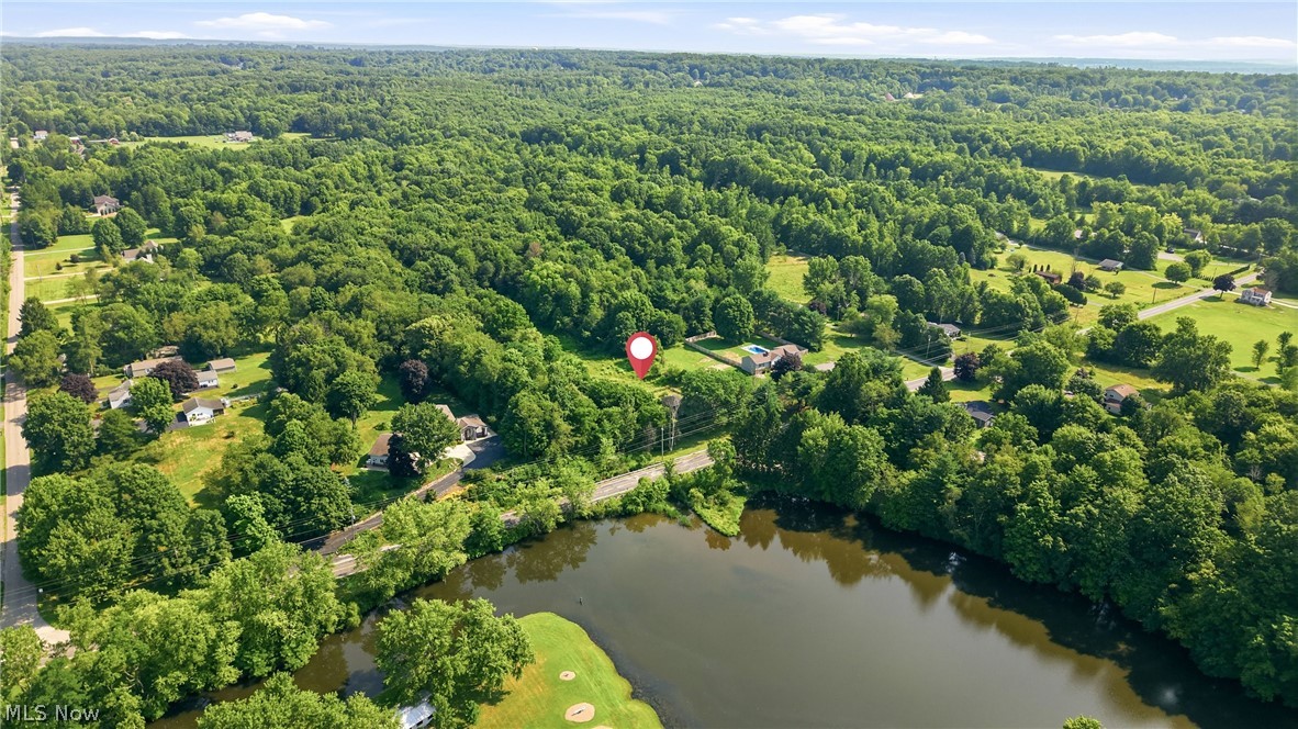 6585 Chestnut Ridge Road