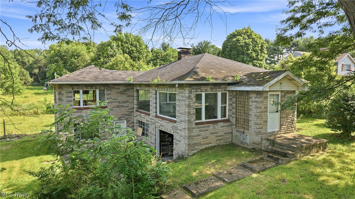 6585 Chestnut Ridge Road