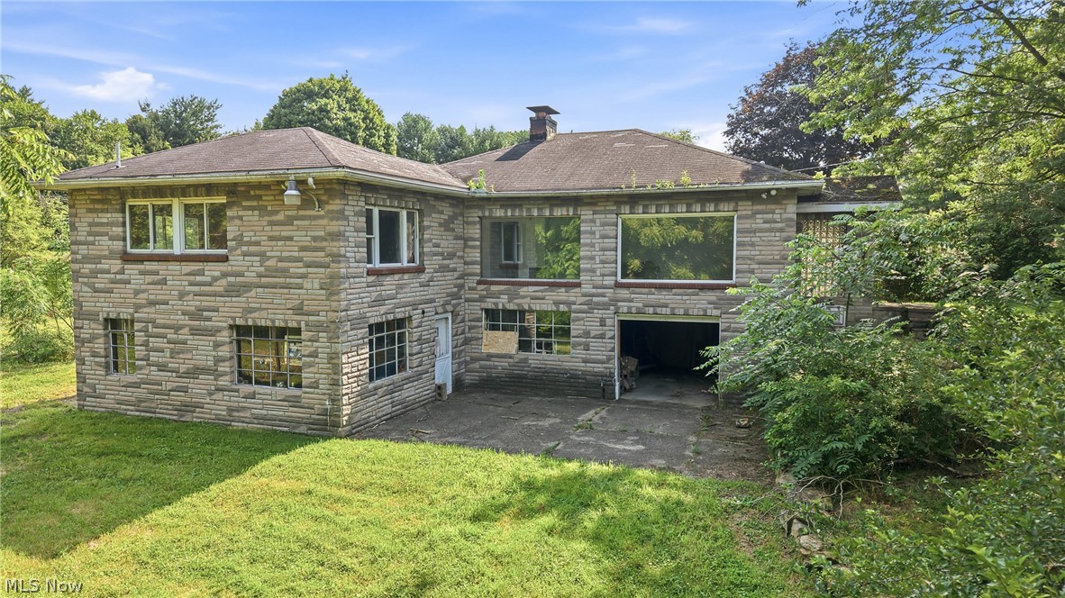 6585 Chestnut Ridge Road
