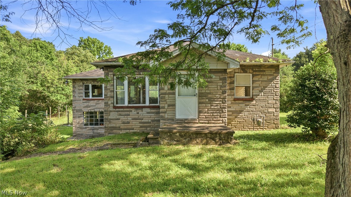 6585 Chestnut Ridge Road