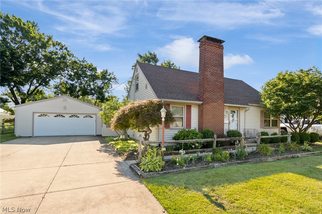 154 Hilltop Drive NW