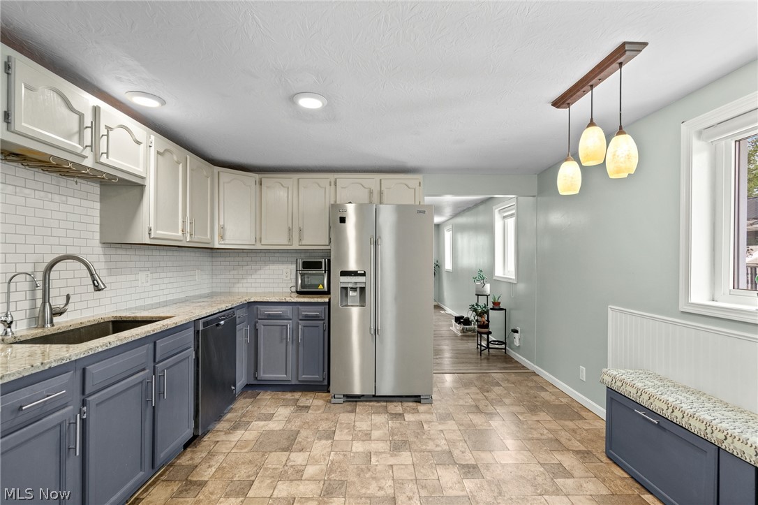 2607 Berry Road