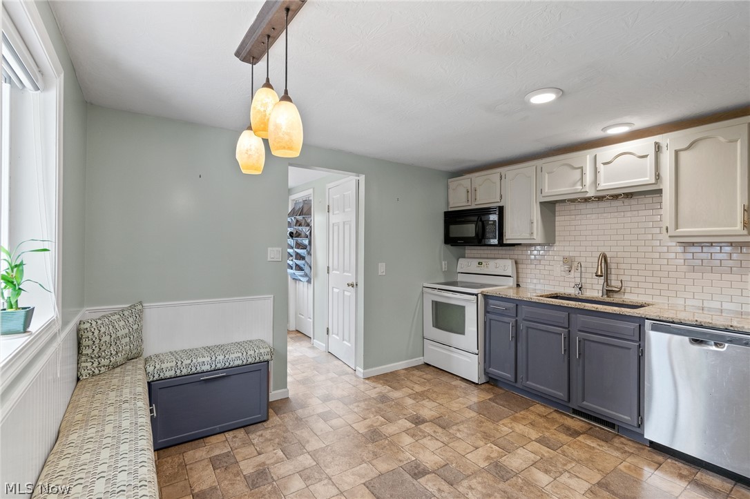 2607 Berry Road