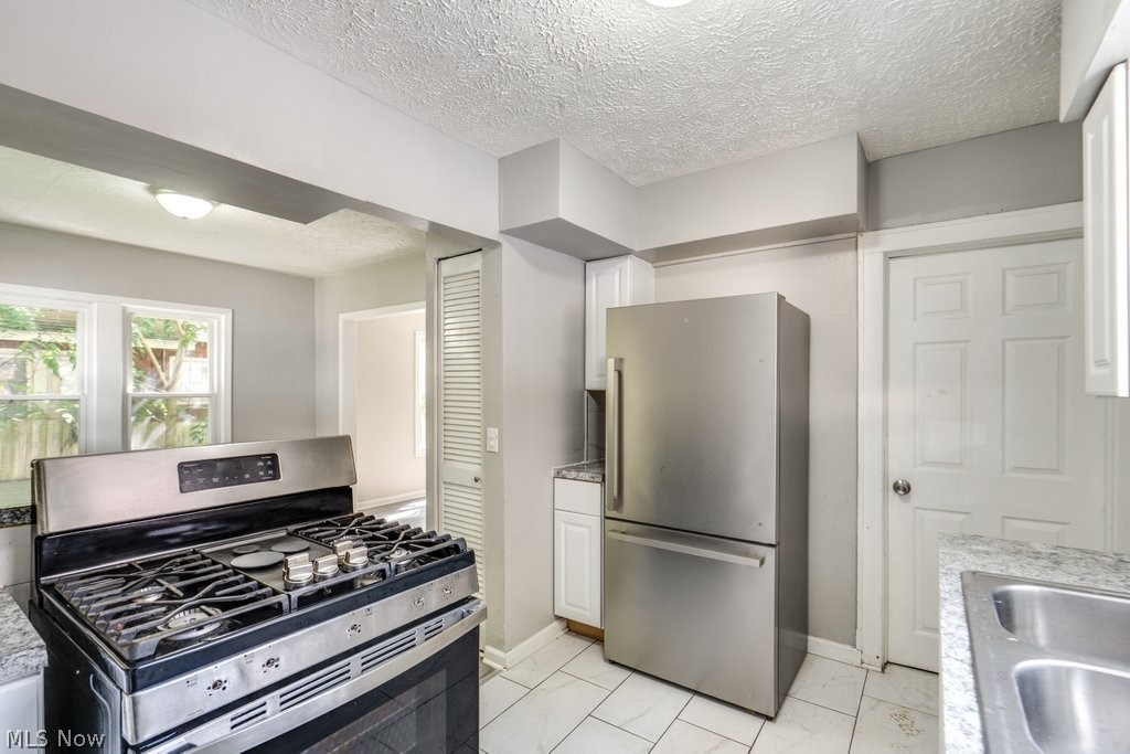 233 Sobul Avenue