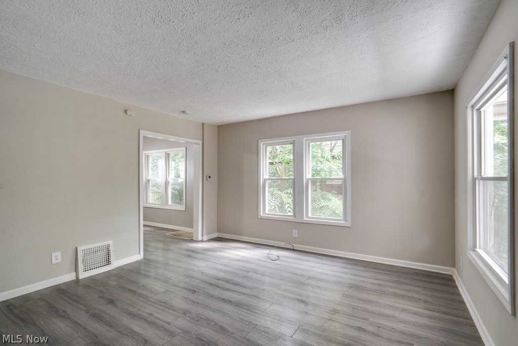 233 Sobul Avenue