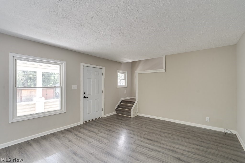 233 Sobul Avenue