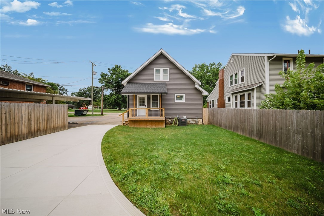 1217 Hankins Road NE