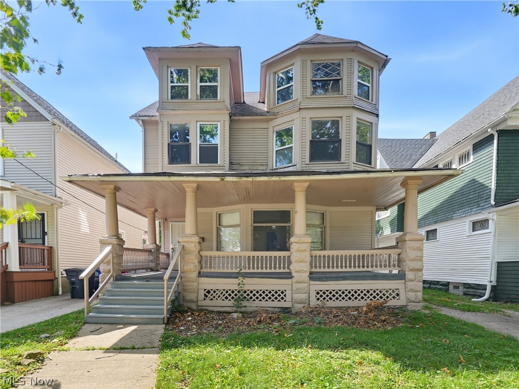 2200 E 81st Street