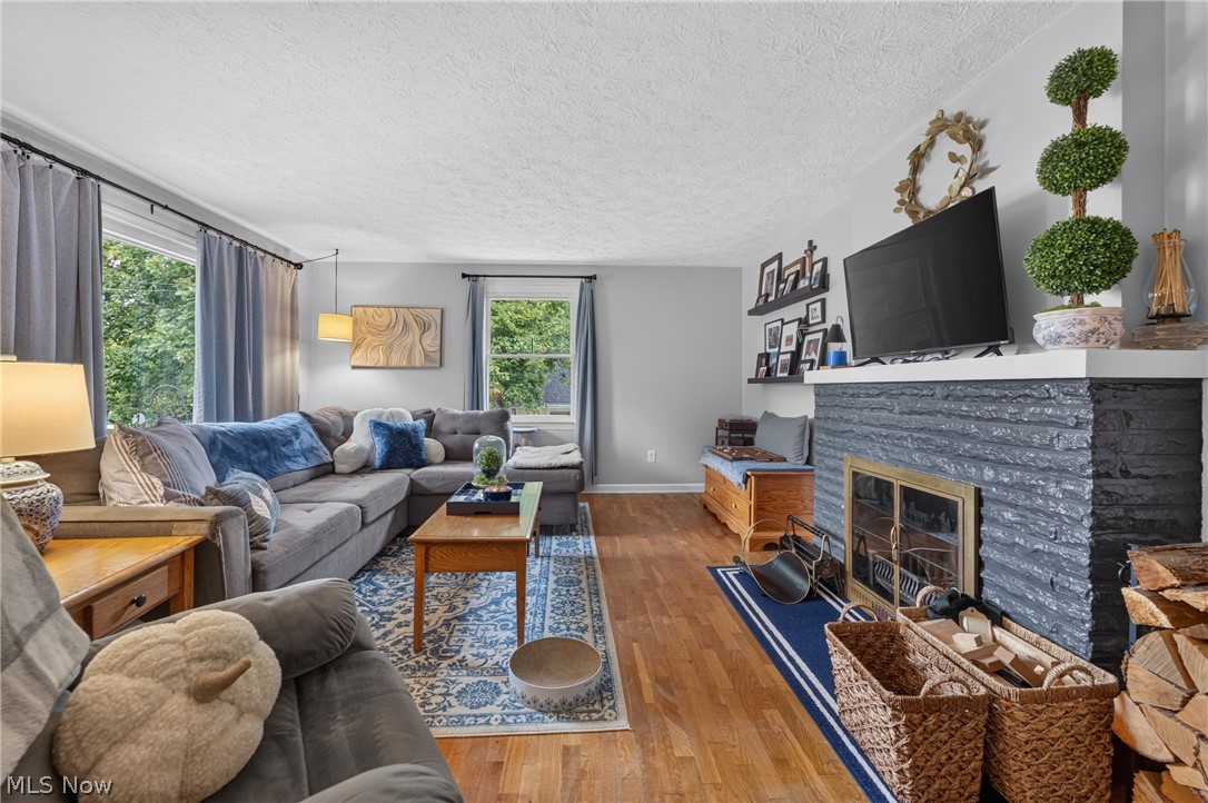 757 Saint Clair Avenue