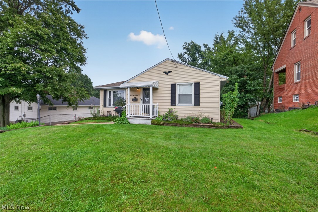757 Saint Clair Avenue