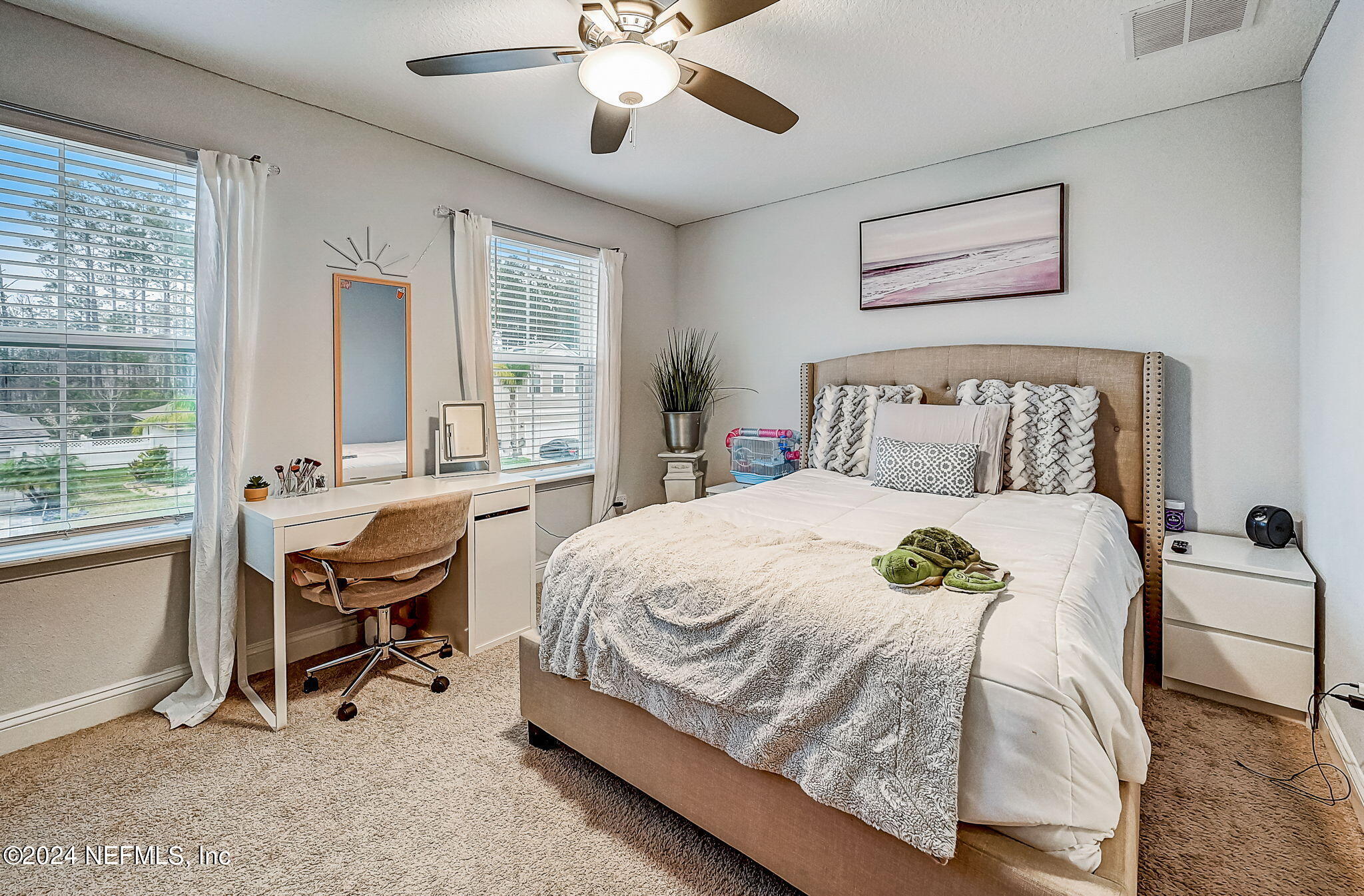 676 SHETLAND Drive